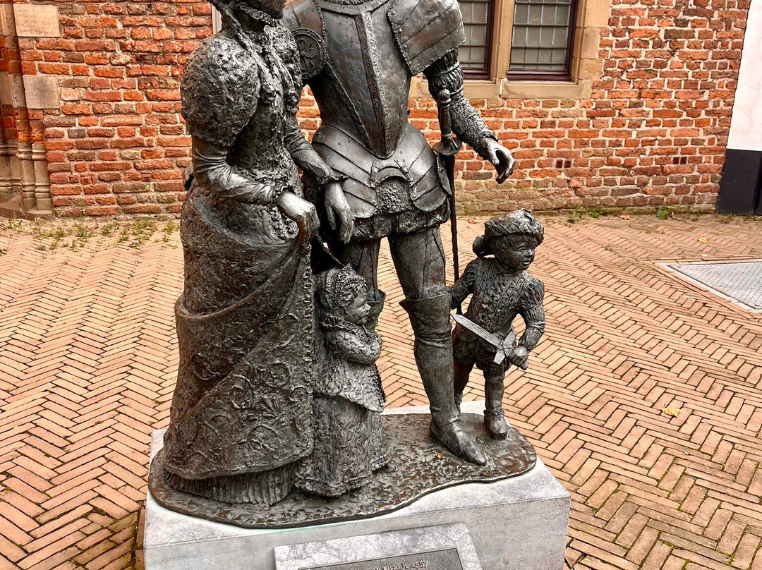 Statue of William the Silent and Anna van Buren