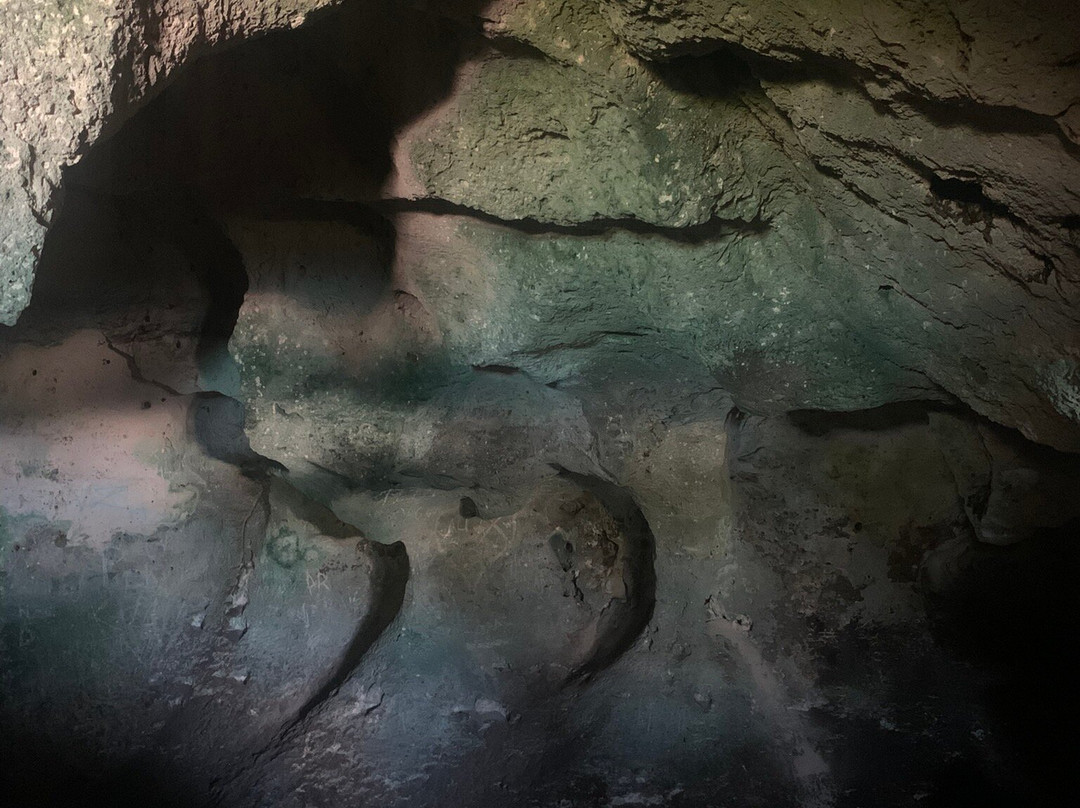 The Caves of New Providence-拿骚必去景点