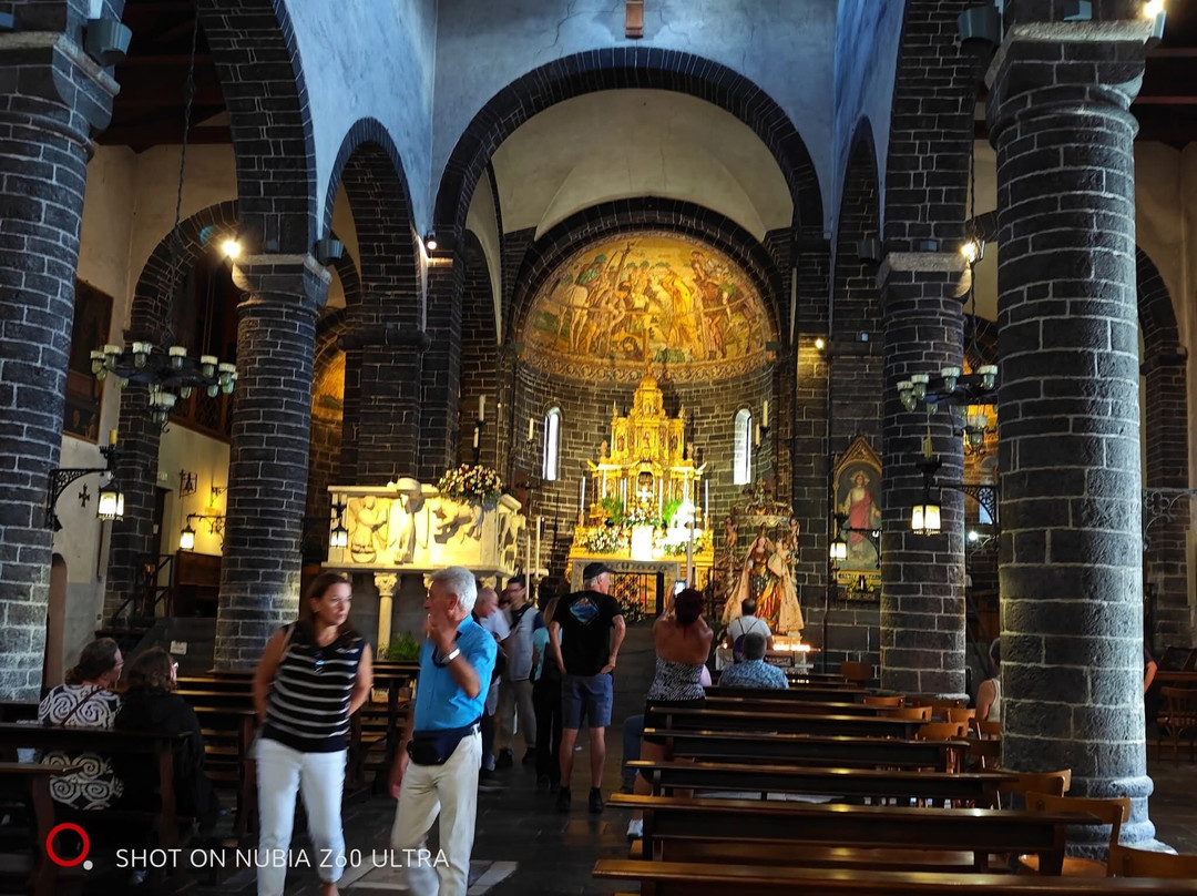 Basilica di San Giacomo-贝拉焦必去景点