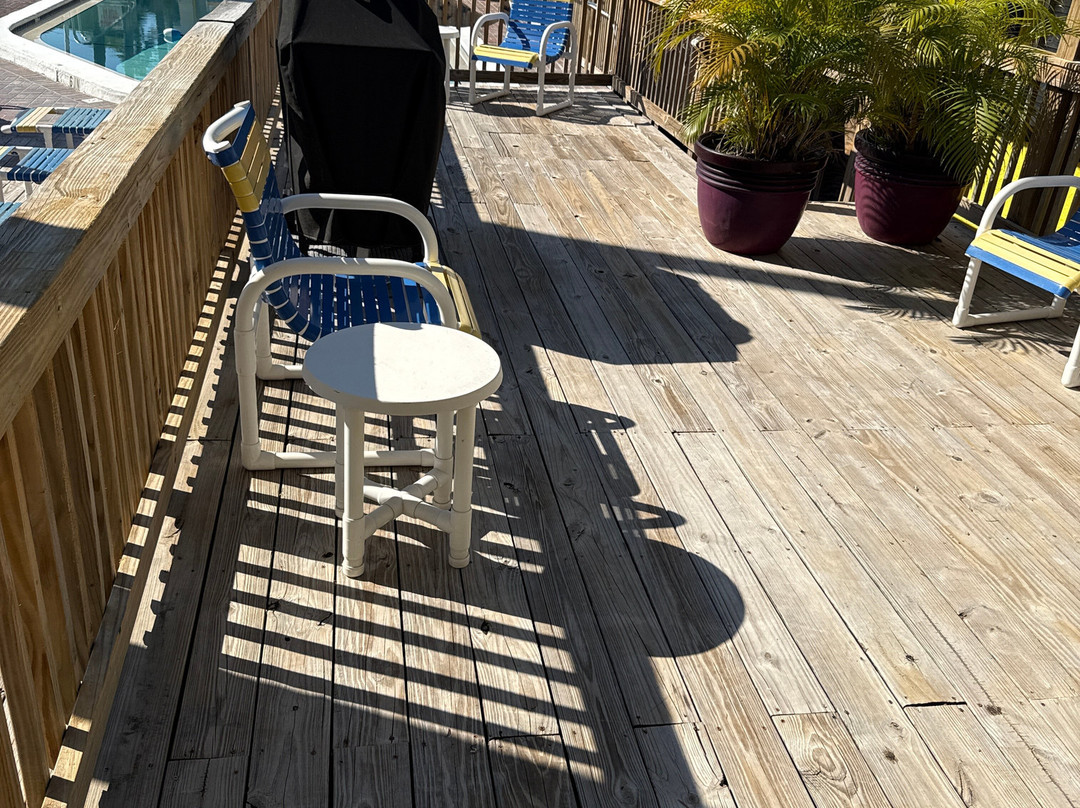 Barefoot Bay Resort and Marina主图