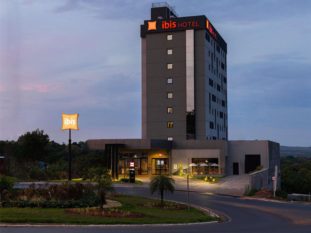 宜必思巴拉杜加萨斯酒店