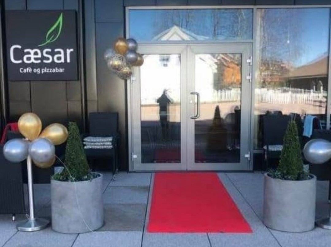 Cæsar Cafe Og Pizzabar