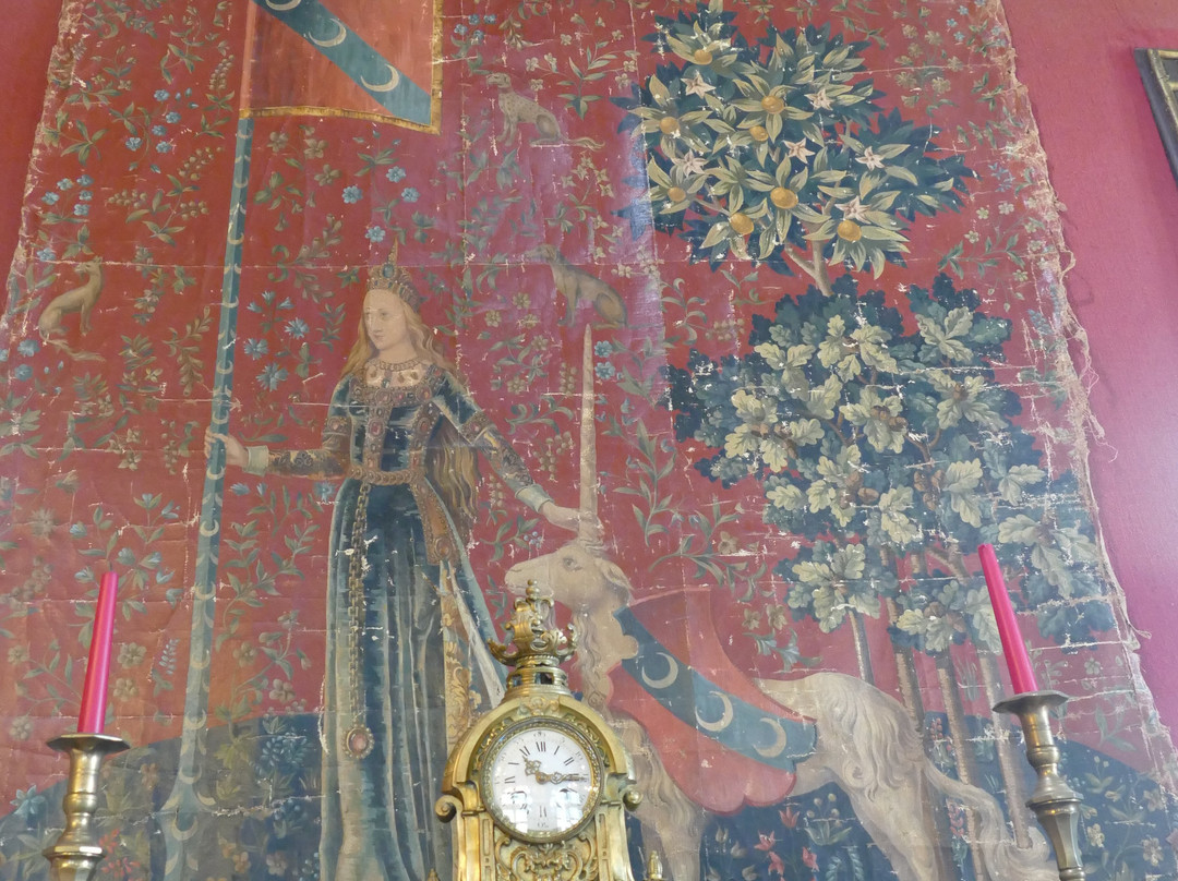 Chateau de Val-Lanobre必去景点