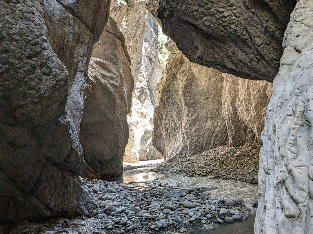 Holta Canyon-Gramsh必去景点