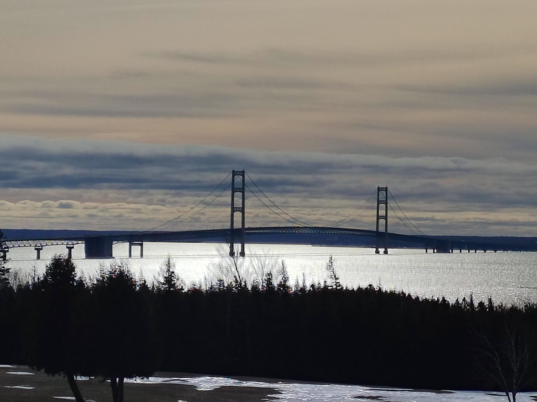 Super 8 by Wyndham St. Ignace主图