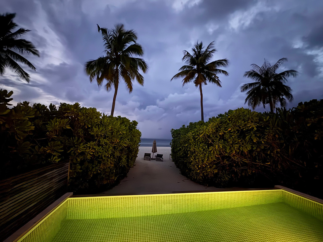 胡拉瓦尔西岛度假村主图