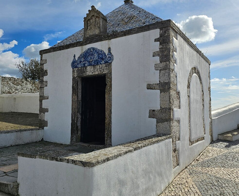 Ermida da Memória-纳扎雷必去景点