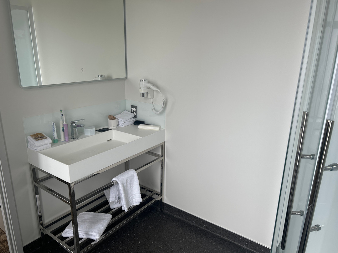 格罗夫纳饭店主图