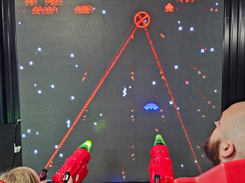 Wagon Wheel Roller Skating-Mills必去景点