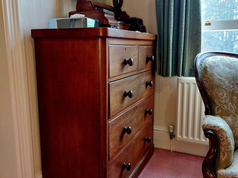 班伯里克洛斯旅馆主图