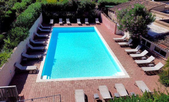 奥姆夏欧酒店-泳池