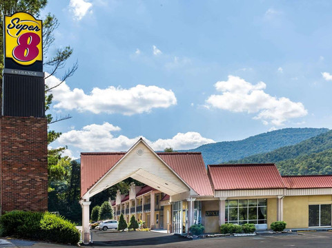 亨茨维尔酒店住宿-Super 8 by Wyndham Caryville TN