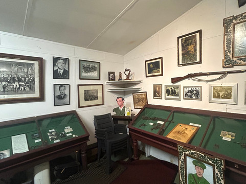 Cashel Folk Village-卡舍尔必去景点