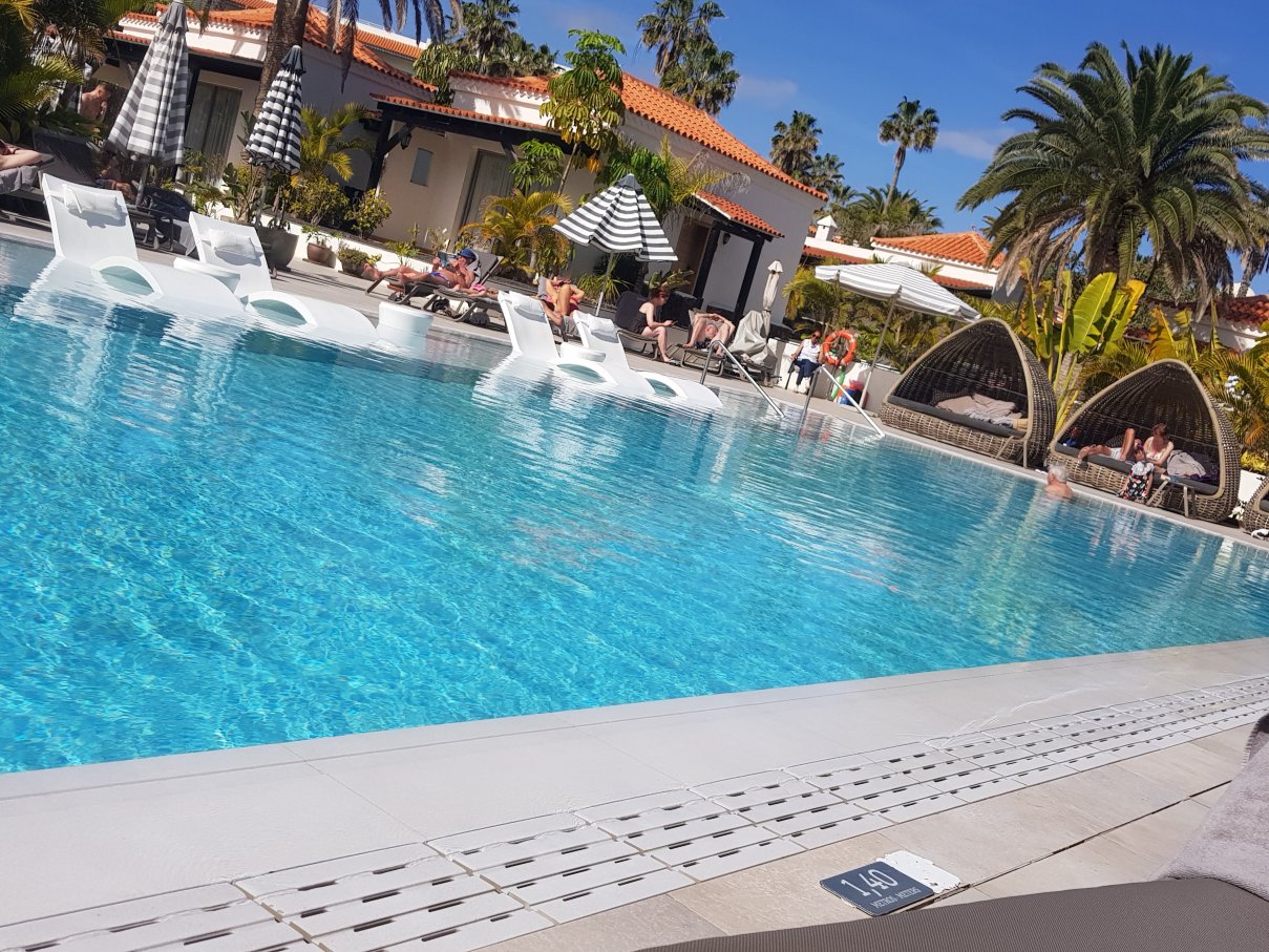 富埃特文图拉巴塞罗皇家等级酒店-泳池