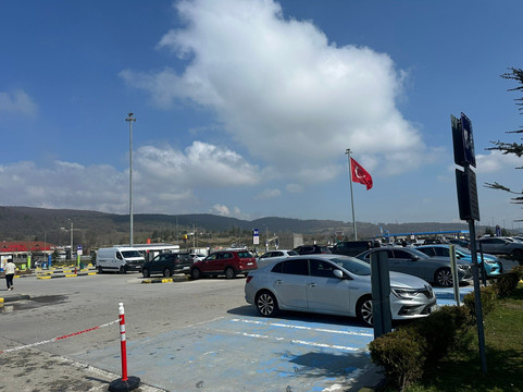 Highway Outlet-博卢省必去景点