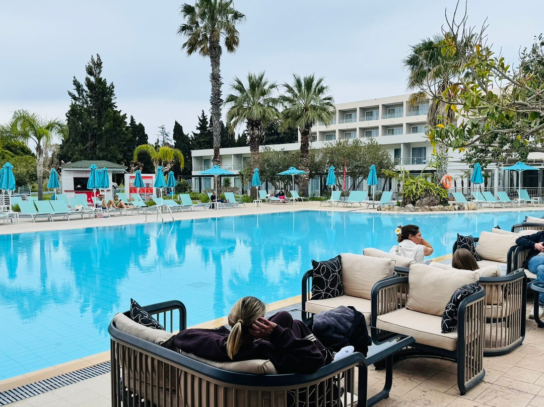 Sun Palace