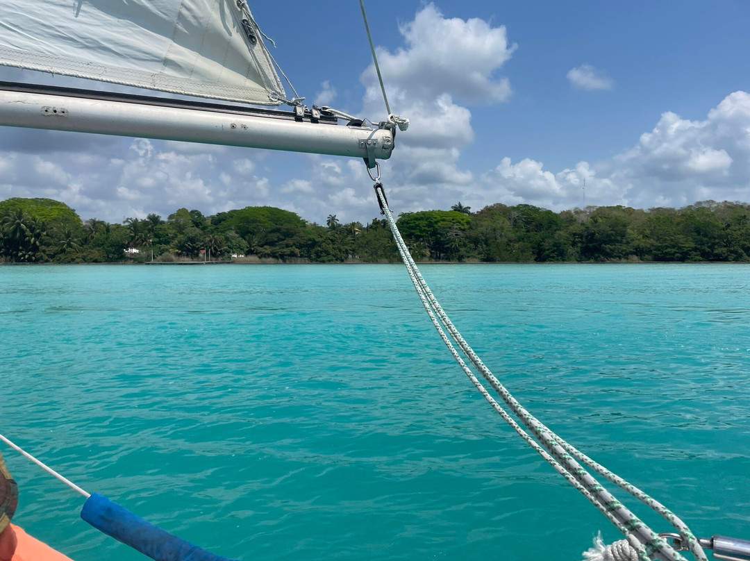 Sailing Colibri Bacalar-Bacalar必去景点