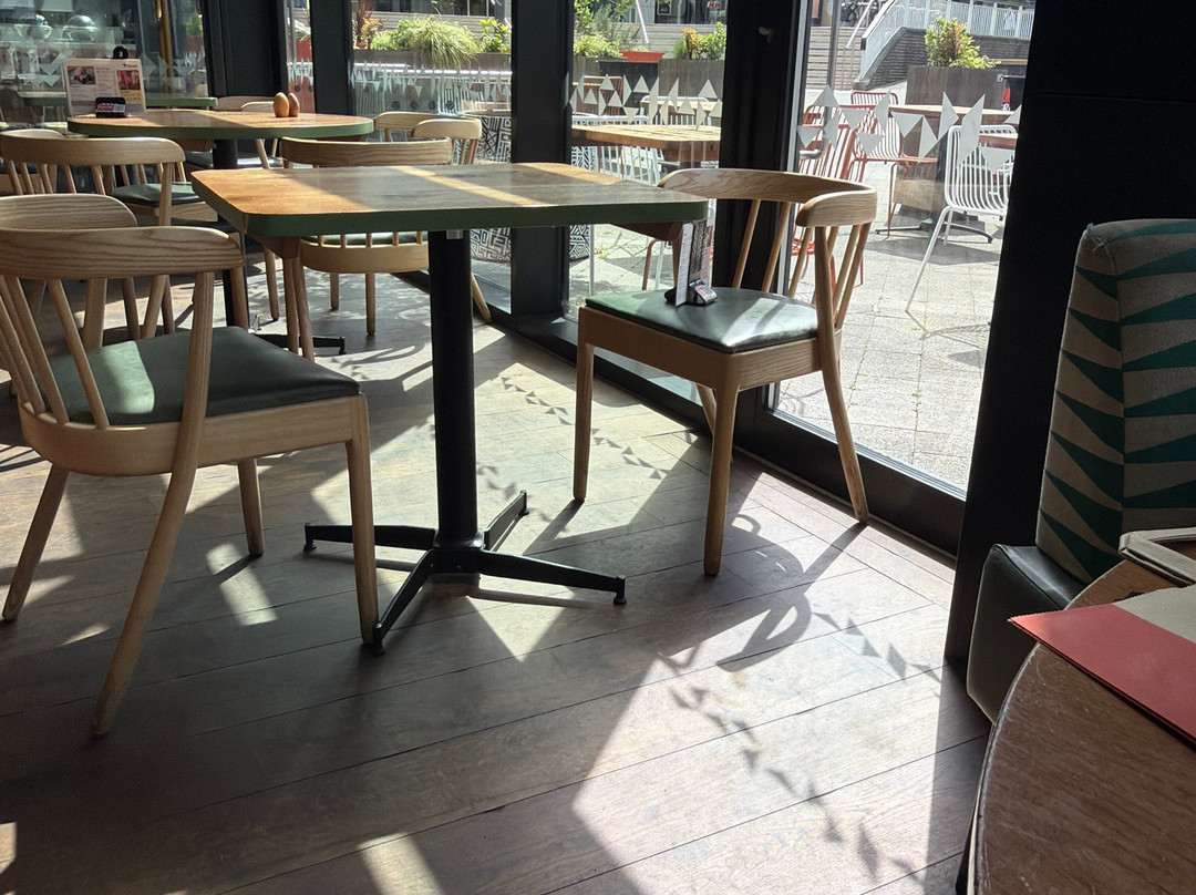 Nando's Basildon - East Square