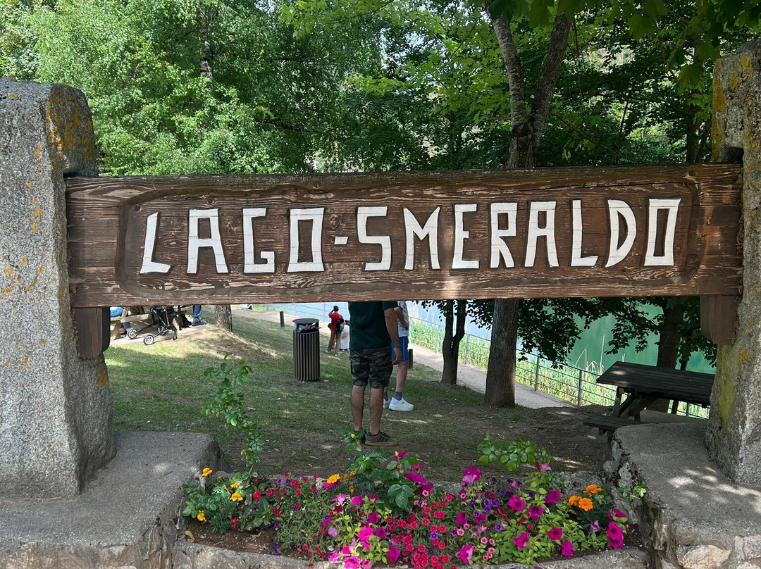 Lago Smeraldo-Fondo必去景点