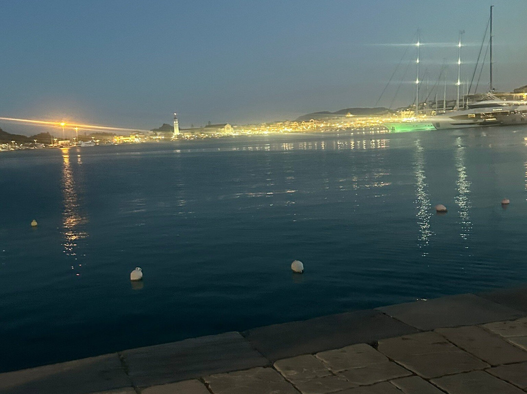 Club Zante Plaza主图