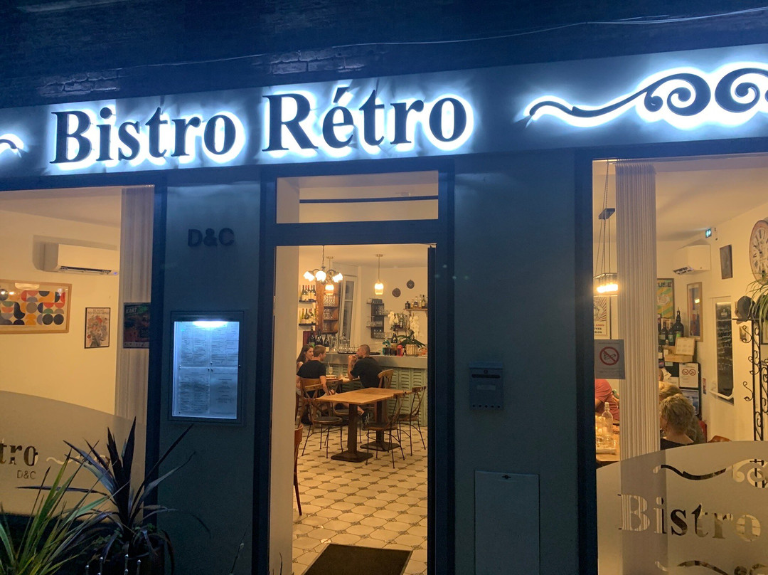 Bistro Retro