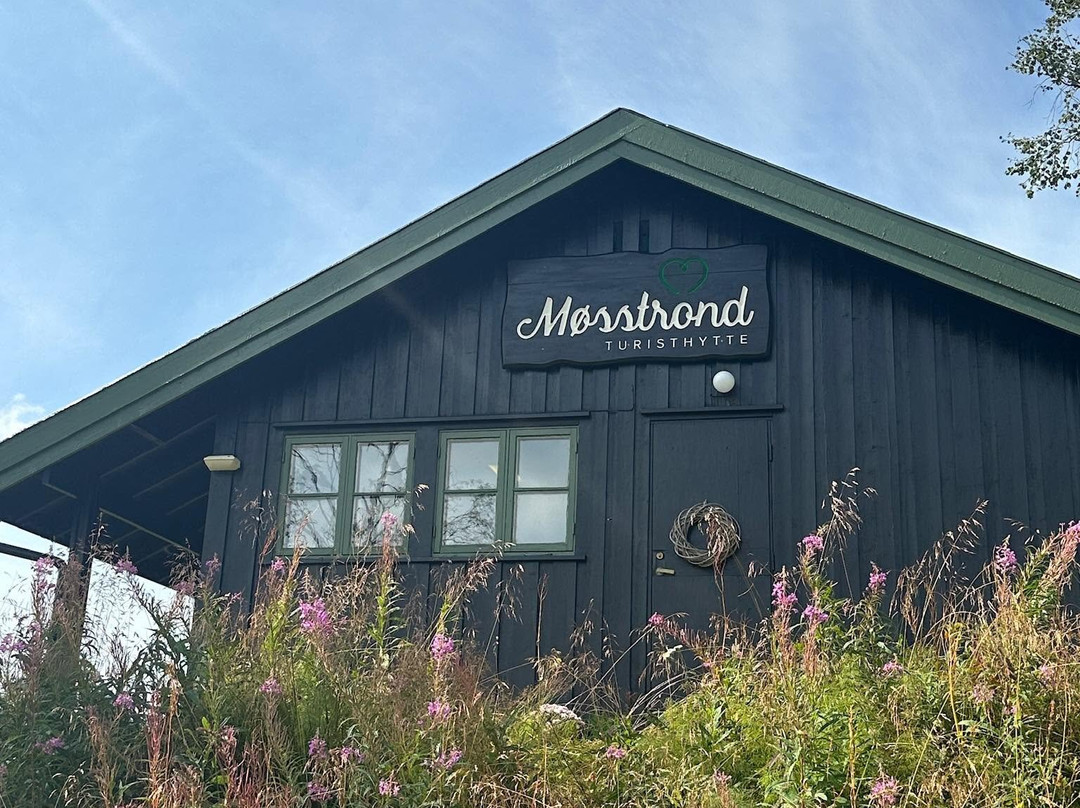 Møsstrond Turisthytte