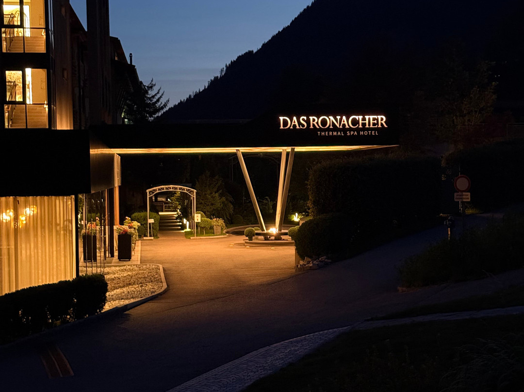 DAS RONACHER温泉酒店主图