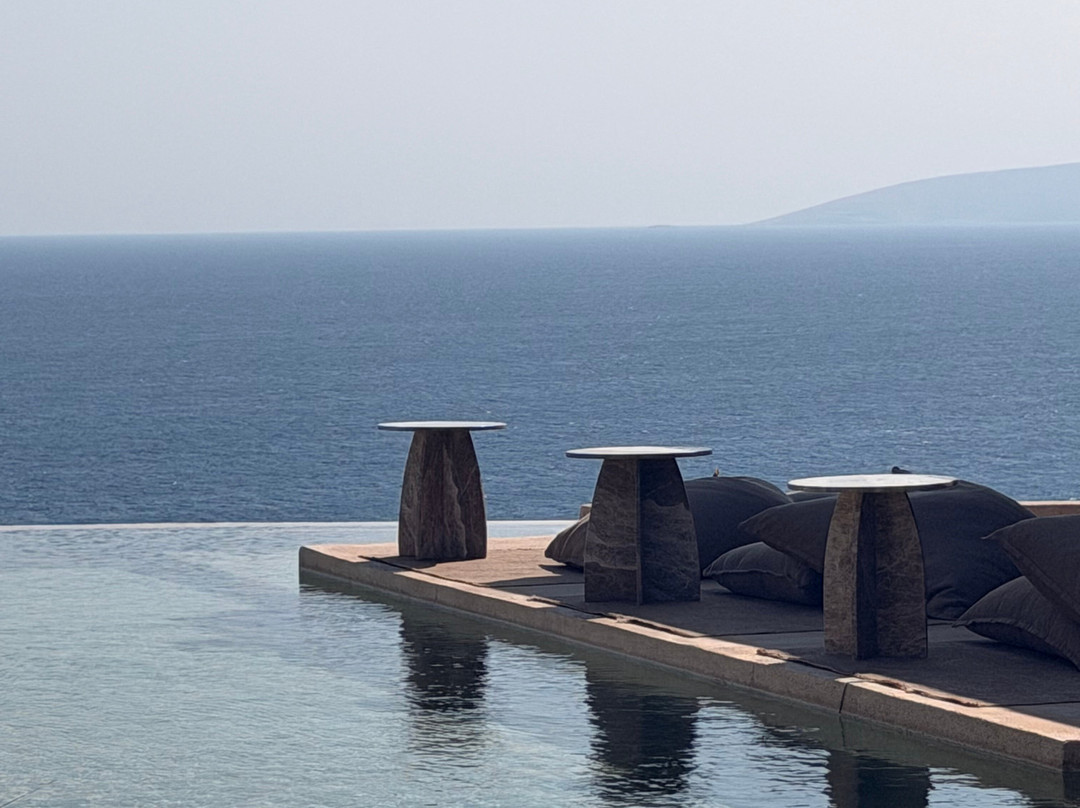 Acro Suites – A Wellbeing Resort主图