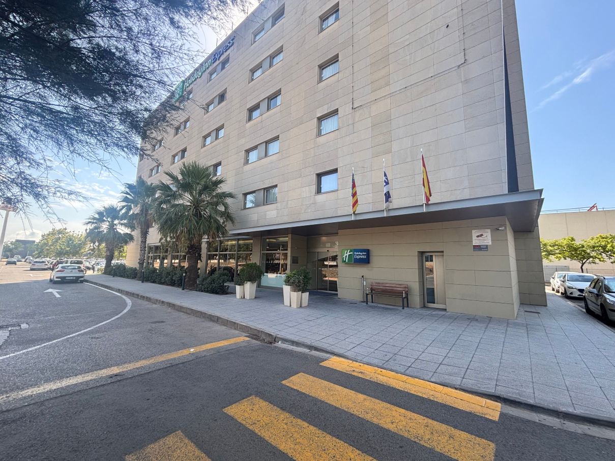 瓦伦西亚博奈尔智选假日酒店-旅行者