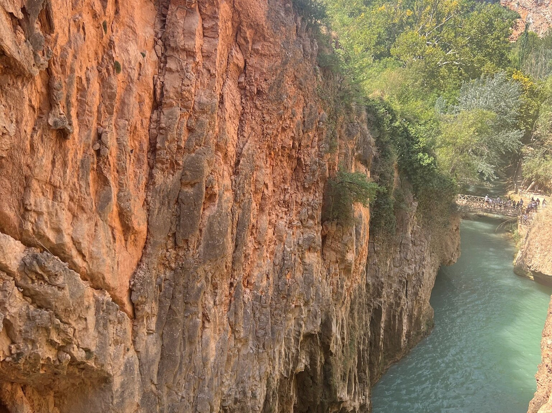 彼得拉修道院公园-努埃瓦洛斯必去景点