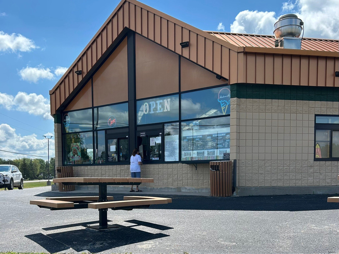 Outskirts Cafe