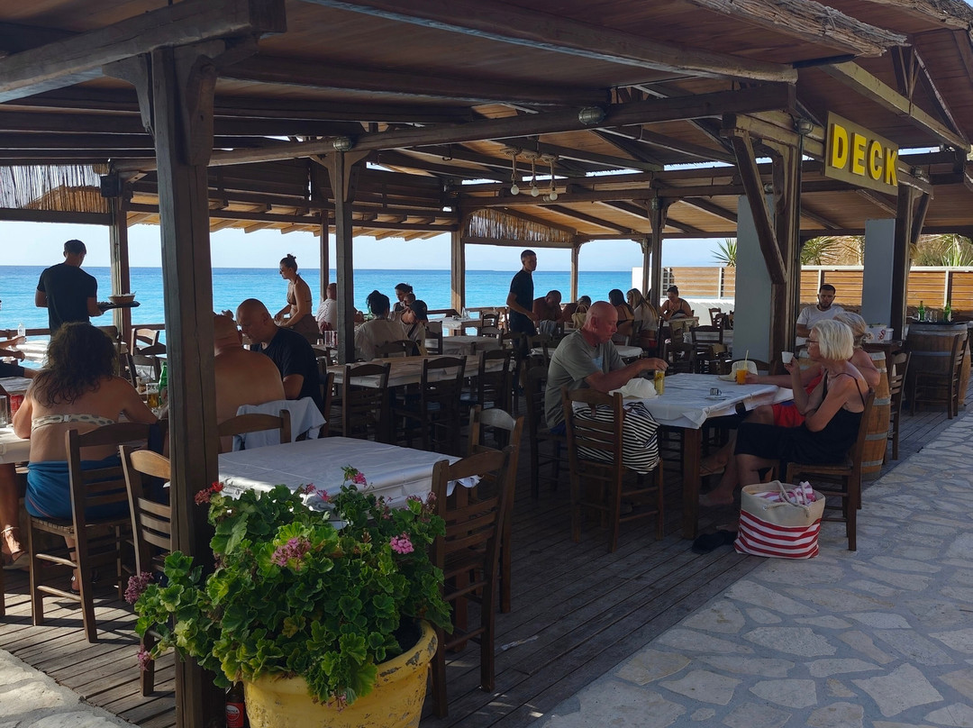 Pefkoulia Beach-Tsoukaladhes必去景点