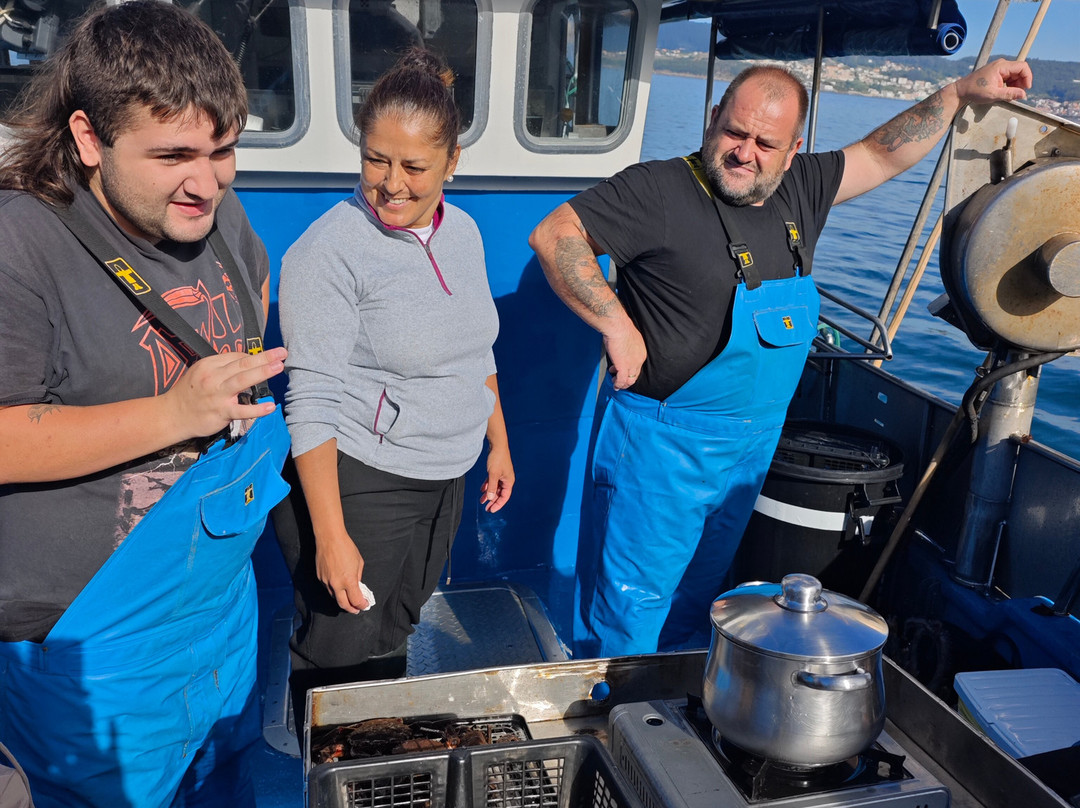 Pesca Turismo Campelo Combarro-Combarro必去景点