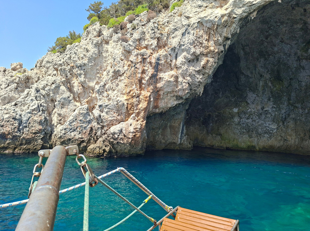 Captain Theos Boat Trips-科孚市必去景点