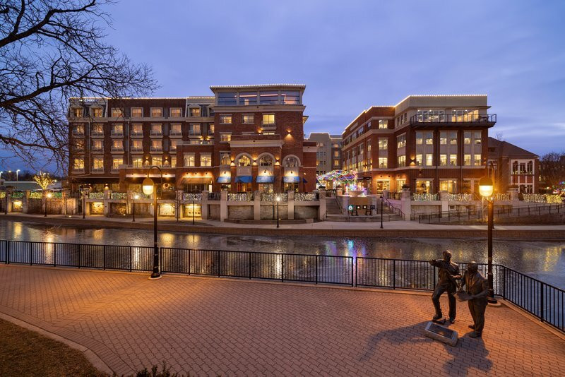 内珀维尔酒店住宿-Hotel Indigo Naperville Riverwalk by IHG