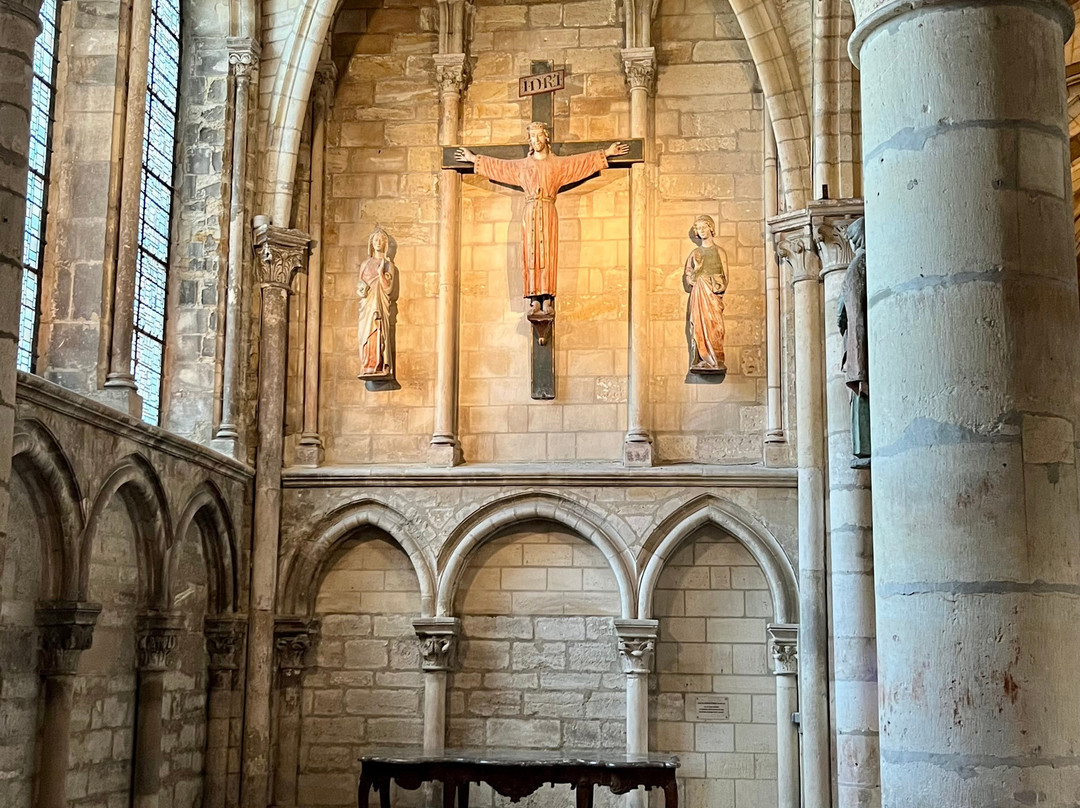Basilique Saint-Remi-兰斯必去景点