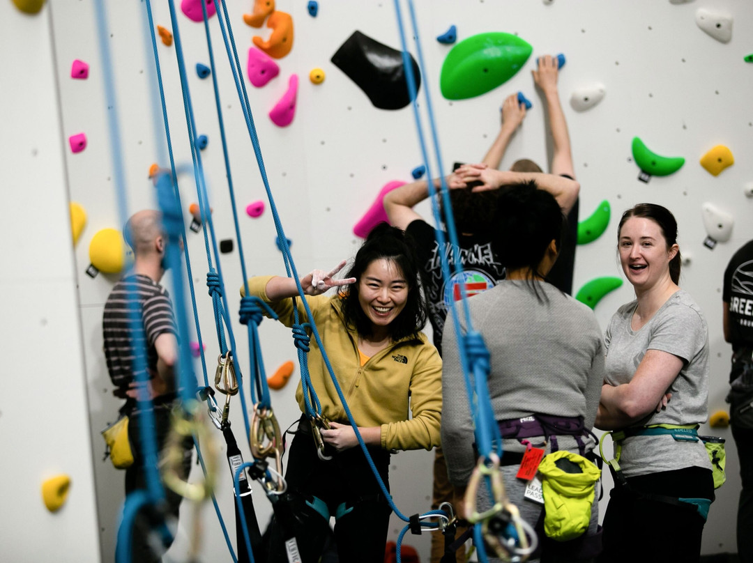 Cliffhanger Climbing Gym-阿尔托纳必去景点