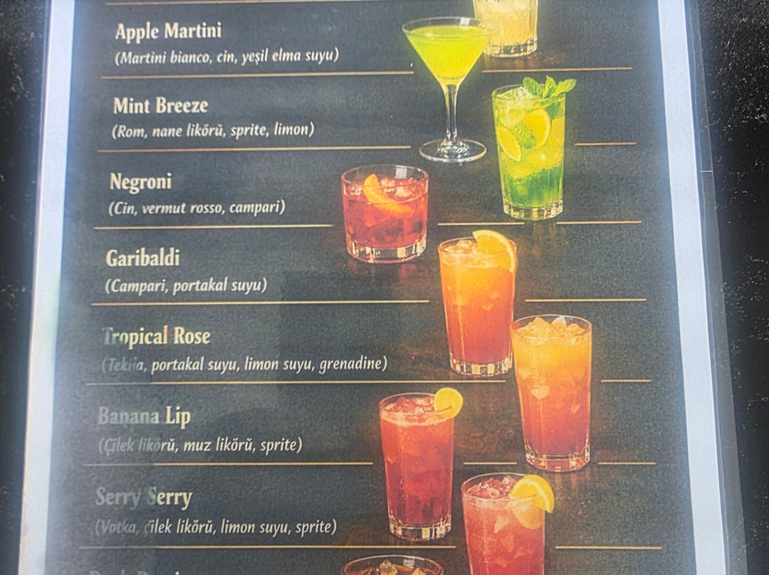 库萨达斯华美达温德姆酒店及套房主图