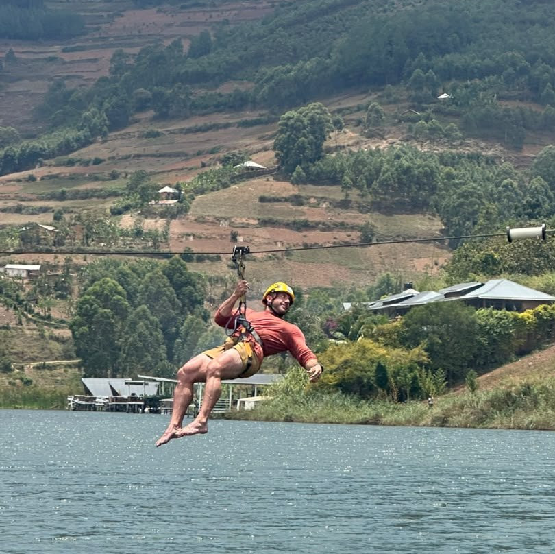 Bunyonyi Luxury Resort