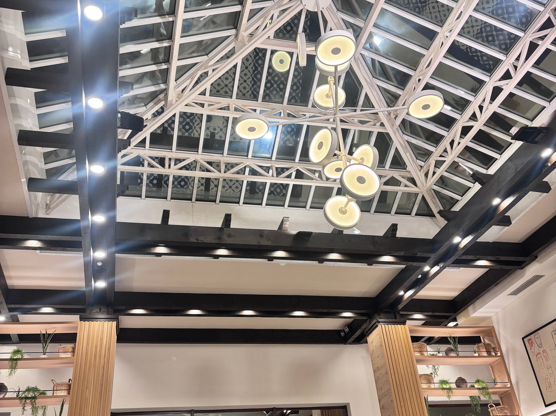 H10萨鲁皇宫酒店主图