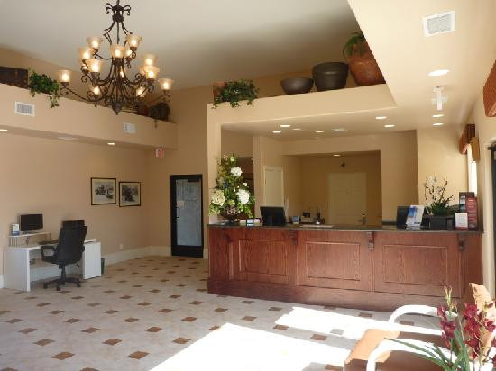Travelodge Inn & Suites by Wyndham Yucca Valley/Joshua Tree