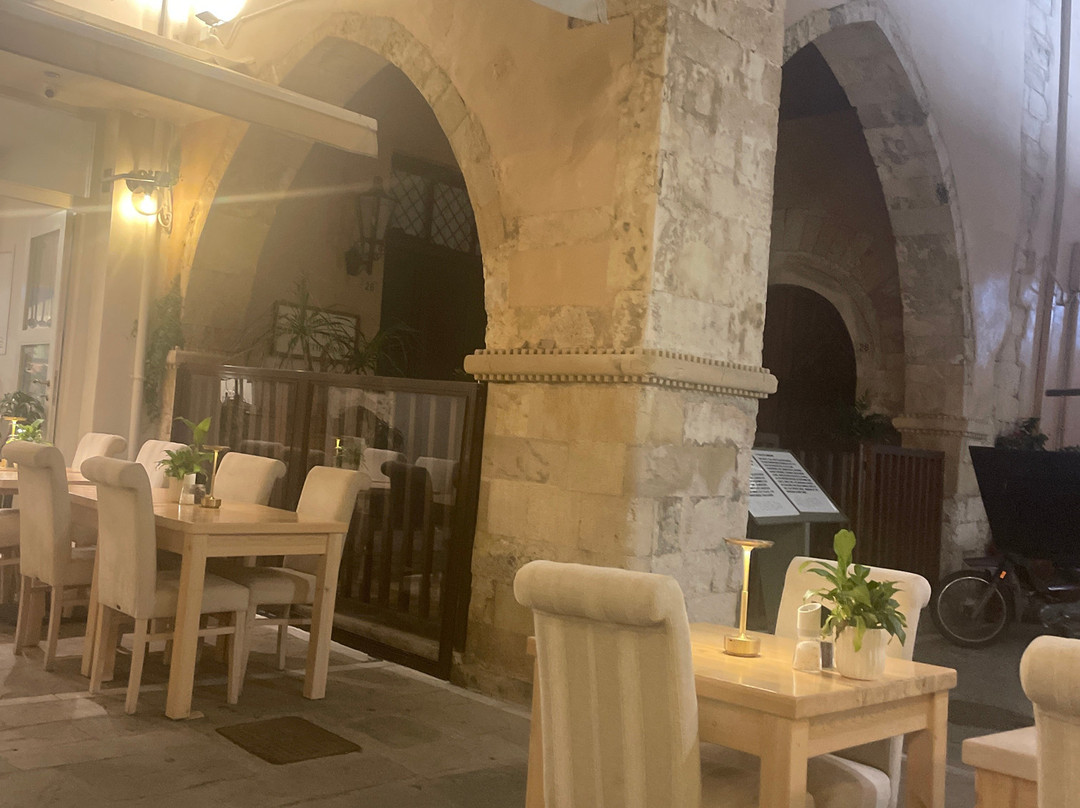 Kamara Restaurant