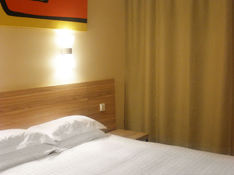 汉庭优佳酒店(北京三元桥燕莎大使馆店)主图