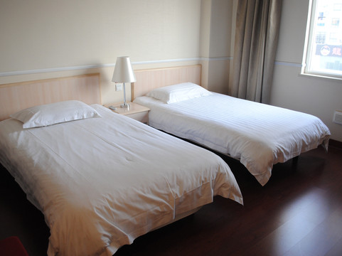 武汉艳阳天新荆楚酒店黄鹤楼店主图