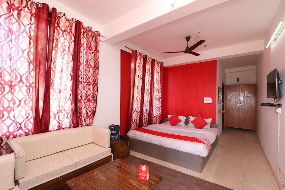 OYO 27647 Hotel Valley View