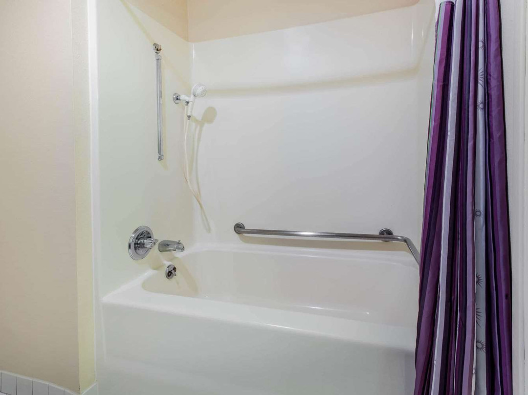 La Quinta Inn by Wyndham Detroit Southgate主图