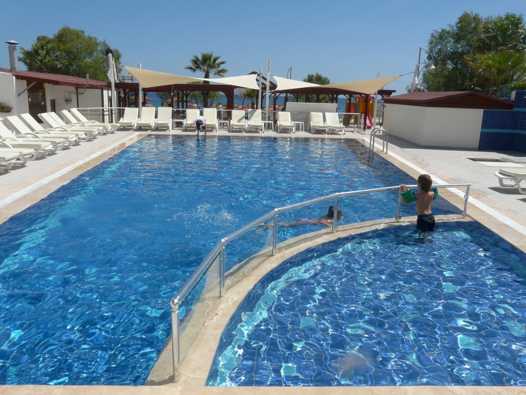 Viras Hotel