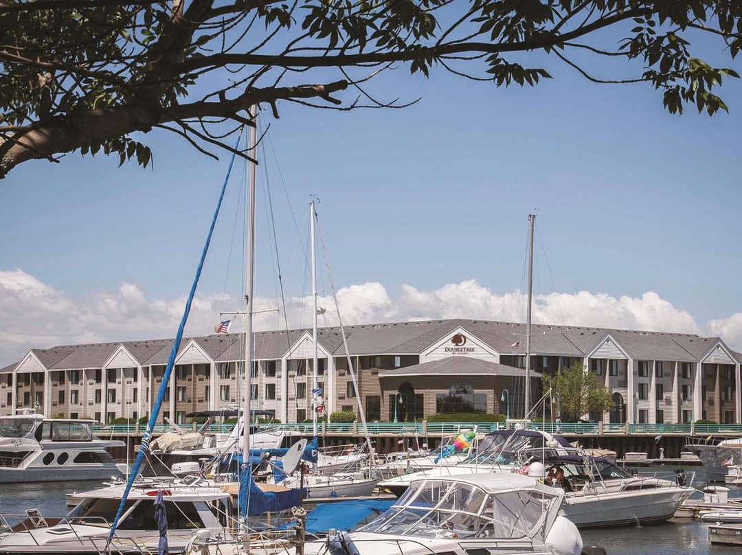 Doubletree By Hilton Racine Harbourwalk主图