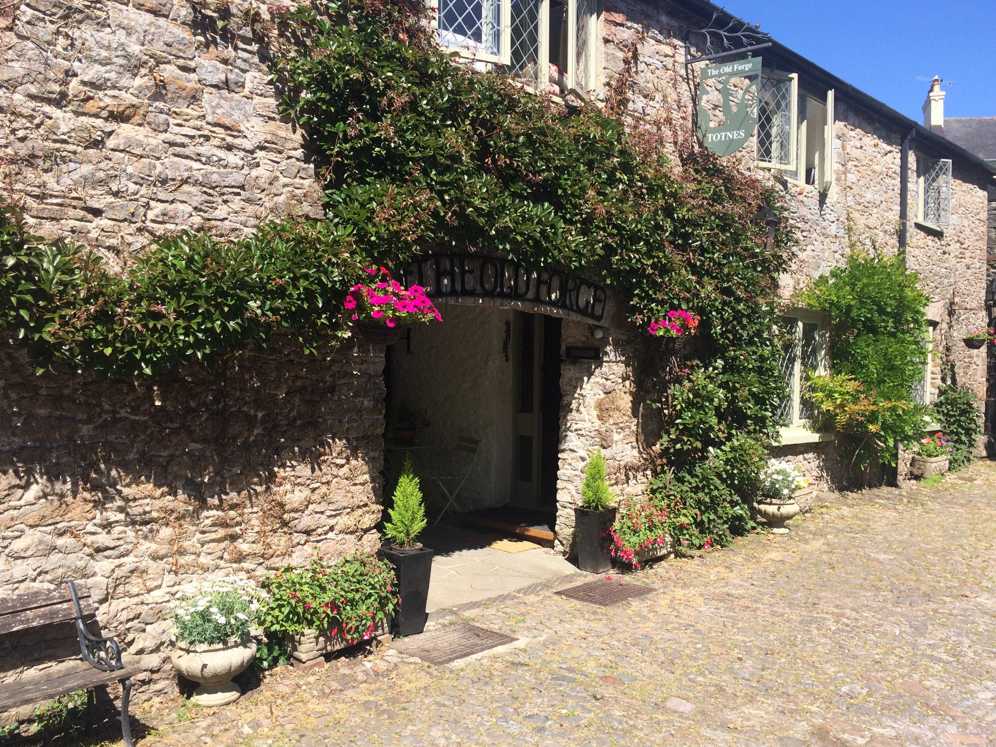 The Old Forge at Totnes-官方