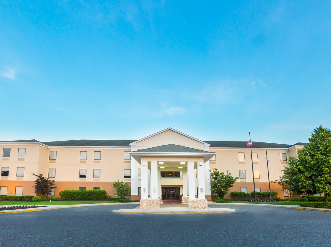Holiday Inn Express & Suites Burlington - Mount Holly By IHG